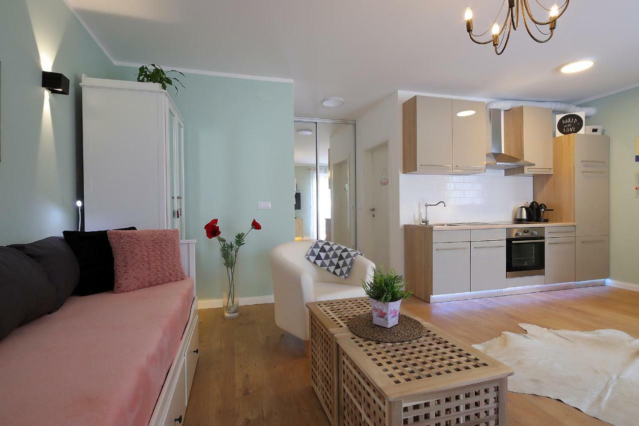 Studio Apartment Ada 2 غييكا المظهر الخارجي الصورة
